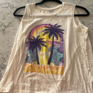 This is a  cute and comfortable tank top. But sadly don’t fit into it anymore